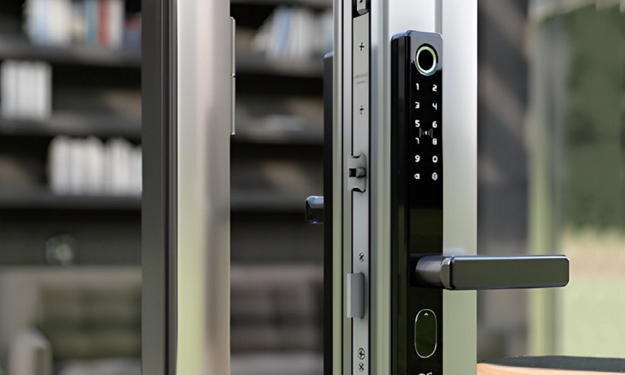 Khóa điện tử cho cửa nhôm kính